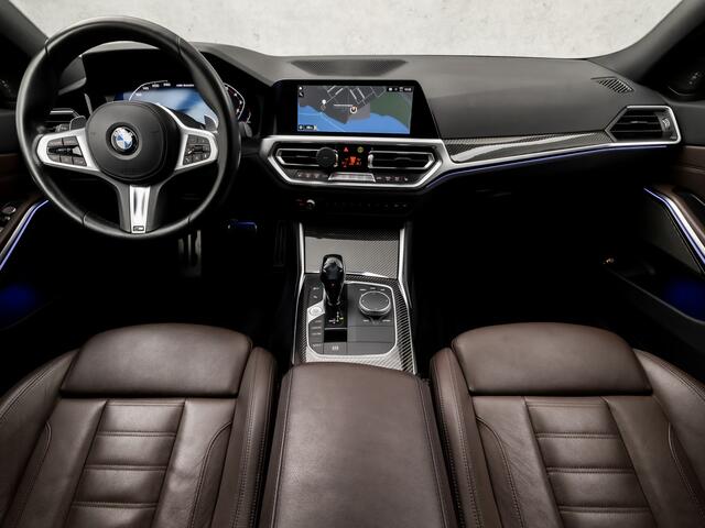 BMW 3-SERIE M340i xDrive High Executive 374Pk Automaat (SCHUIFDAK, APPLE CARPLAY, LASER LED, HEAD-UP DISPLAY, HARMAN/KARDON, CARBON INLEG, SFEERVERLICHTING, LEDER, KEYLESS, NIEUWE APK, NIEUWSTAAT)