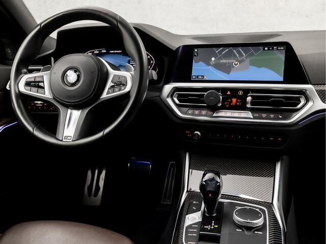 BMW 3-SERIE M340i xDrive High Executive 374Pk Automaat (SCHUIFDAK, APPLE CARPLAY, LASER LED, HEAD-UP DISPLAY, HARMAN/KARDON, CARBON INLEG, SFEERVERLICHTING, LEDER, KEYLESS, NIEUWE APK, NIEUWSTAAT)