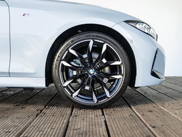 BMW 3-SERIE Touring 330e | M Sport Package | Innovation Pack | Comfort Pack | BMW Hybride Deals