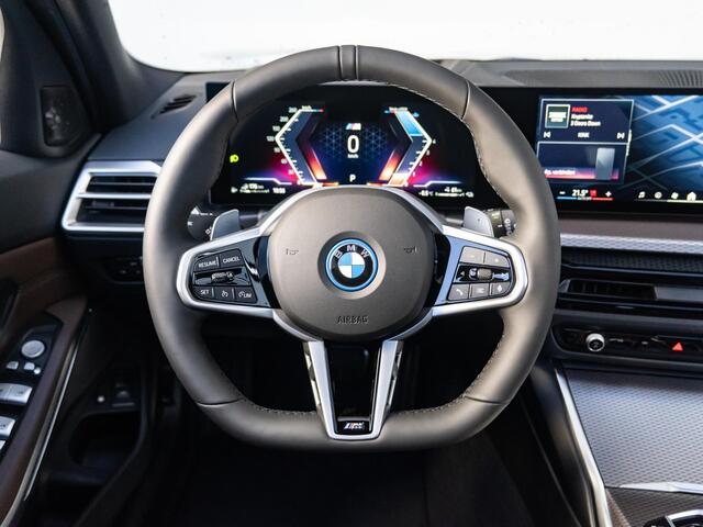 BMW 3-SERIE Touring 330e | M Sport Package | Innovation Pack | Comfort Pack | BMW Hybride Deals