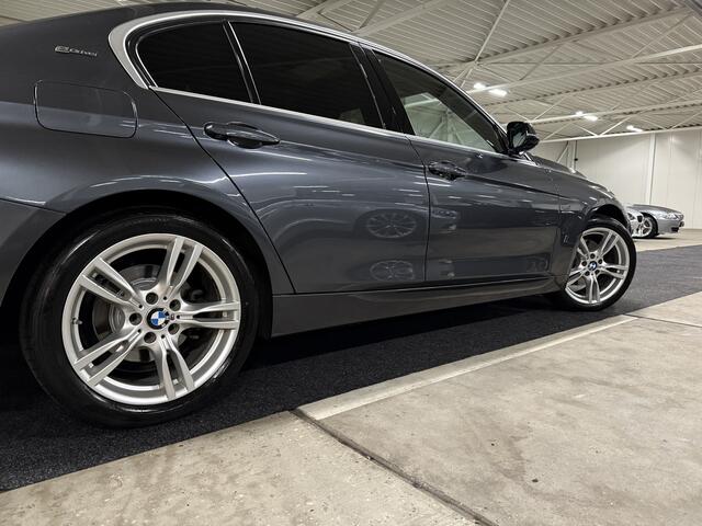BMW 3-SERIE [F30] 330e Iperformance Sport Line l Pano l LED-koplampen l Sportstoelen
