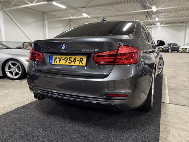 BMW 3-SERIE [F30] 330e Iperformance Sport Line l Pano l LED-koplampen l Sportstoelen