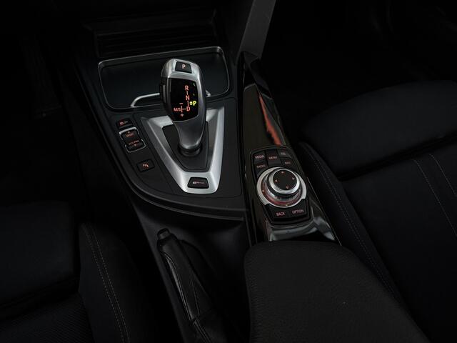BMW 3-SERIE [F30] 330e Iperformance Sport Line l Pano l LED-koplampen l Sportstoelen