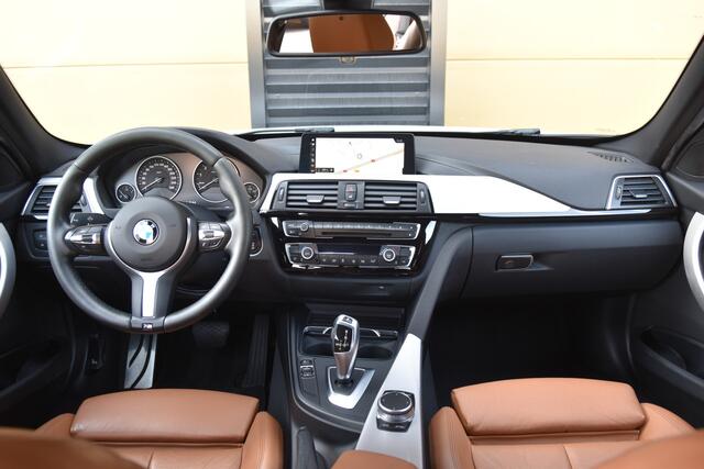 BMW 3-SERIE 320i Executive * M Sportpakket * HIFI * Leder * LED * Navigatie Professional *