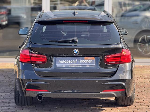 BMW 3-SERIE Touring 318i M Sport Edition Leer | Stoelverwarming | Cruise control