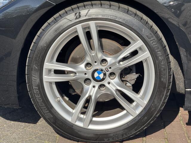 BMW 3-SERIE Touring 318i M Sport Edition Leer | Stoelverwarming | Cruise control