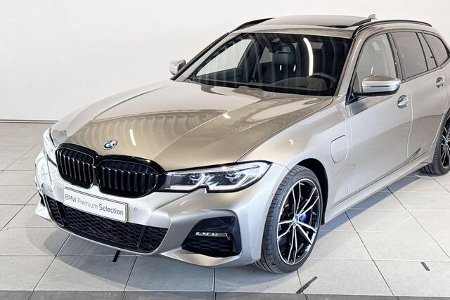 BMW 3-SERIE Touring 330e High Executive Model M Sport Special Request Aut.