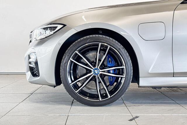 BMW 3-SERIE Touring 330e High Executive Model M Sport Special Request Aut.
