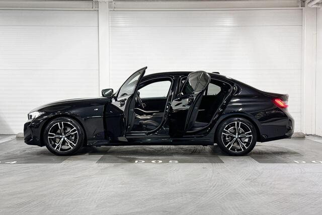 BMW 3-SERIE Sedan 320i | M-Sport | Comfort Pack | Driving Assistant | Harman/Kardon | Comfort Access