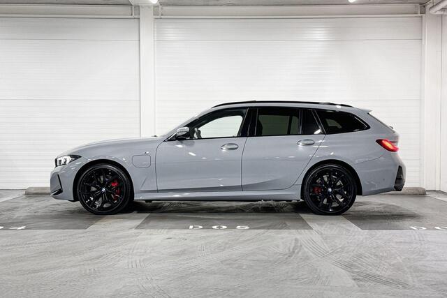 BMW 3-SERIE Touring 330e | M-Sport Pro | Comfort Pack | Harman/Kardon | Panoramadak | Comfort Access | Trekhaak