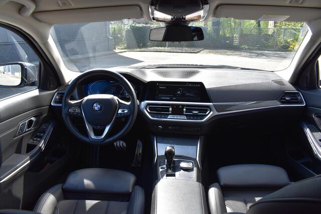 BMW 3-SERIE Touring 330e Business Edition Plus 62.000KM 2021 vol vele opties 292pk in zeer nette staat