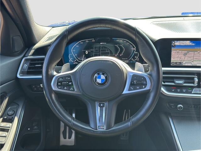 BMW 3-SERIE Touring 330e xDrive M Sport | Stuurverw | Trekhaak | Camera | Leder