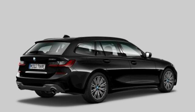 BMW 3-SERIE Touring 330e Business Edition Plus M Sport - Panoramadak - Comfort Access - Parking Assistant - Cruise control - Active Guard Plus - Head Up - Hifi - Automatisch dimmende binnen/buitenspiegel -