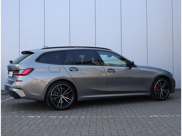 BMW 3-SERIE Touring 330e M-sport | Harman / Kardon | Parkeercamera | LED