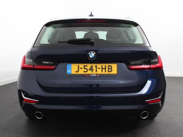 BMW 3-SERIE Touring 318i High Executive Edition Leder Navigatie Apple Carplay/Android Auto Camera Parkeersensoren Virtual Cockpit Stoelverwarming Cruise Control Ledverlichting Getinte ramen Climate Control
