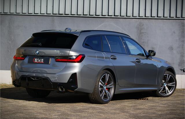 BMW 3-SERIE Touring 330e 292PK M-Sport Panoramadak/Camera/Hifi/19Inch/HUD
