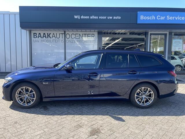 BMW 3-SERIE 320e Business Edition Plus | Leder | Stoelverw. | PDC