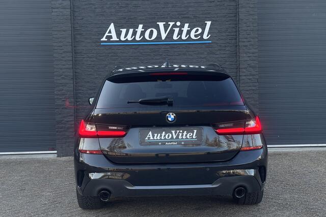 BMW 3-SERIE Touring 330e M Sport | Harman/Kardon | Sportleder | Stoelverwarming | Adaptive Cruise | PDC V+A