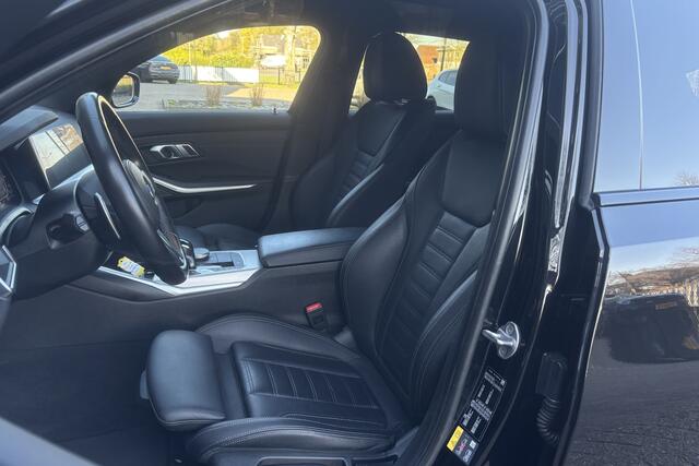 BMW 3-SERIE Touring 330e M Sport | Harman/Kardon | Sportleder | Stoelverwarming | Adaptive Cruise | PDC V+A
