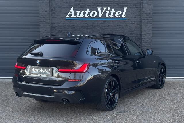 BMW 3-SERIE Touring 330e M Sport | Harman/Kardon | Sportleder | Stoelverwarming | Adaptive Cruise | PDC V+A