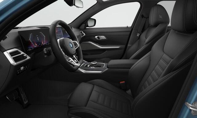 BMW 3-SERIE Touring 330e | M Sportpakket | Innovation Pack | Comfort Pack