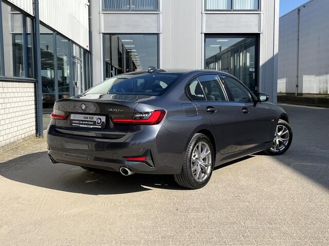 BMW 3-SERIE 330e | Navi/Adapt.Cruise/PDC V+A/Clima/17"/Apple CarPlay-Android Auto
