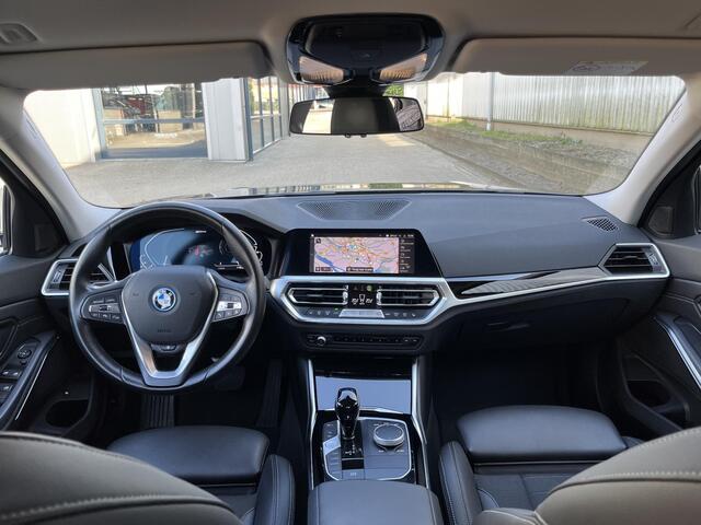BMW 3-SERIE 330e | Navi/Adapt.Cruise/PDC V+A/Clima/17"/Apple CarPlay-Android Auto