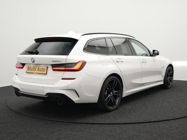 BMW 3-SERIE Touring 320e M Sport Shadow Plug In Hybrid Dealer O.H PHEV | Alcantara Sportstoelen Verwarmd | 19"L.M | Sfeerverlichting | Apple Carplay | DAB | Virtual | Navi Full Map |
