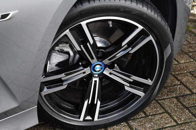 BMW 3-SERIE Touring 320e M-Sport ACC HUD Sfeer Camera HiFi Stuurverw