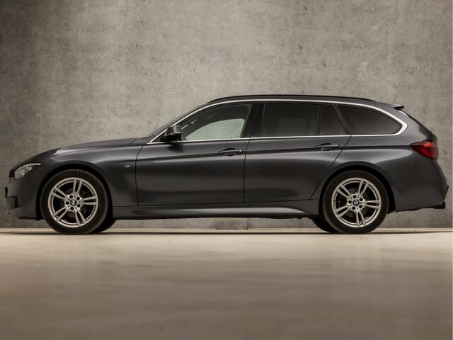 BMW 3-SERIE Touring 318i M Sport Shadow Automaat (GROOT NAVI, M PAKKET, DEALER ONDERHOUDEN, STOELVERWARMING, LEDEREN SPORTSTOELEN, ELEK ACHTERKLEP, GETINT GLAS, KEYLESS, NIEUWSTAAT)