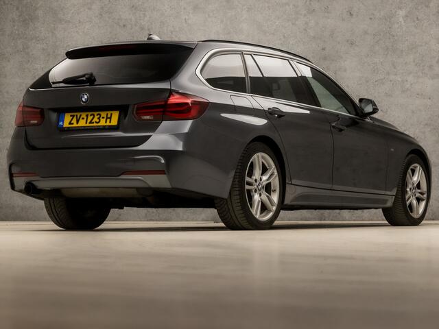 BMW 3-SERIE Touring 318i M Sport Shadow Automaat (GROOT NAVI, M PAKKET, DEALER ONDERHOUDEN, STOELVERWARMING, LEDEREN SPORTSTOELEN, ELEK ACHTERKLEP, GETINT GLAS, KEYLESS, NIEUWSTAAT)