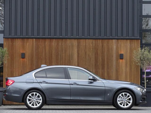BMW 3-SERIE 330e 252PK automaat / I-Drive Pro / LED / NAP