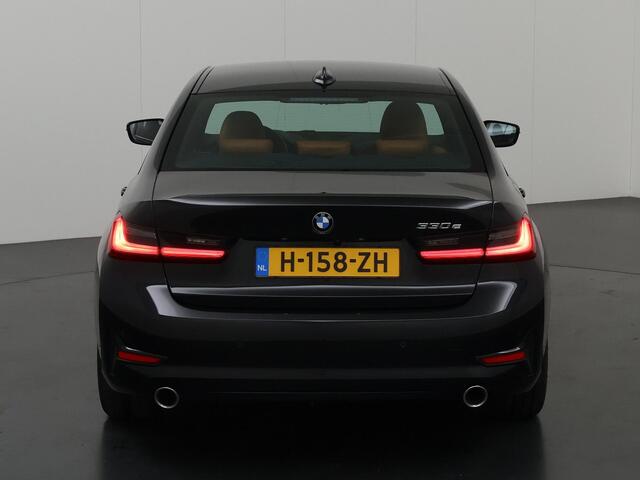 BMW 3-SERIE 330e eDrive Edition | Nieuw Model | Digitaal Dashboard | LED | Apple CarPlay | Sportstoelen | Lederen Interieur | Stoelverwarming | Camera | DAB | Trekhaak |
