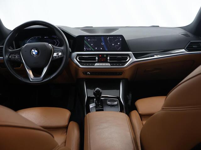 BMW 3-SERIE 330e eDrive Edition | Nieuw Model | Digitaal Dashboard | LED | Apple CarPlay | Sportstoelen | Lederen Interieur | Stoelverwarming | Camera | DAB | Trekhaak |