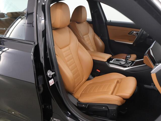 BMW 3-SERIE 330e eDrive Edition | Nieuw Model | Digitaal Dashboard | LED | Apple CarPlay | Sportstoelen | Lederen Interieur | Stoelverwarming | Camera | DAB | Trekhaak |