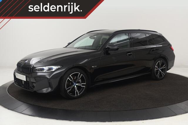 BMW 3-SERIE Touring 320e M Sport | Head-Up | Stoel & stuurverwarming | Adaptive cruise | Sportstoelen | Adaptief LED | Sfeerverlichting | Camera | Carplay | Leder/Alcantara