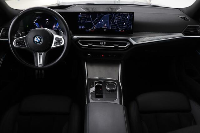 BMW 3-SERIE Touring 320e M Sport | Head-Up | Stoel & stuurverwarming | Adaptive cruise | Sportstoelen | Adaptief LED | Sfeerverlichting | Camera | Carplay | Leder/Alcantara
