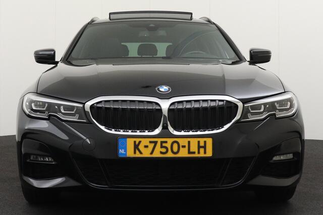 BMW 3-SERIE Touring 330e eDrive Edition Pano-dak Carplay 360* Camera LED