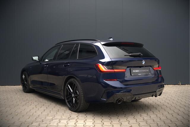 BMW 3-SERIE Touring 330e xDrive High Executive M-Sport | M Performance | Panoramadak | Harman Kardon | 360° Camera | Assisted Driving | Head Up Display | Stoelverwarming | Apple Carplay | Navigatie | Adaptive Cruise Control | Ambiance Verlichting