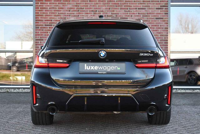 BMW 3-SERIE Touring 330e xDrive M-Sport Pano ACC H/K 360 HUD El-zetel 19inch