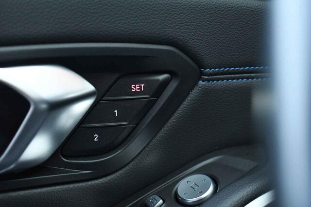 BMW 3-SERIE Touring 330e xDrive M-Sport Pano ACC H/K 360 HUD El-zetel 19inch