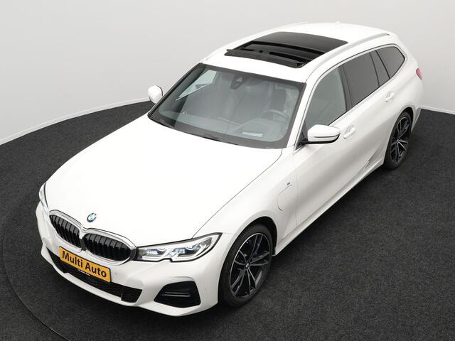 BMW 3-SERIE Touring 330e xDrive M Sport Plug In Hybrid 293pk Dealer O.H PHEV | Panodak | Adaptive Cruise | Laser LED | Head Up | Adaptive Onderstel | 19"L.M | Alcantara Sportstoelen Memory |