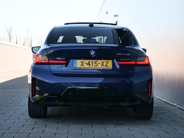 BMW 3-SERIE M340i 374pk xDrive Automaat Harman Kardon / Schuifdak / Carbon Interieur / Standkachel