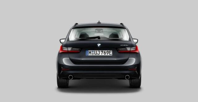 BMW 3-SERIE Touring 330e High Executive Head Up - Elektrisch verwarmde voorstoelen - Comfort Access - PDC voor/achter - Cruise Control - Active Guard plus - HiFi - Automatisch dimmende binnen/buitenspiegel -