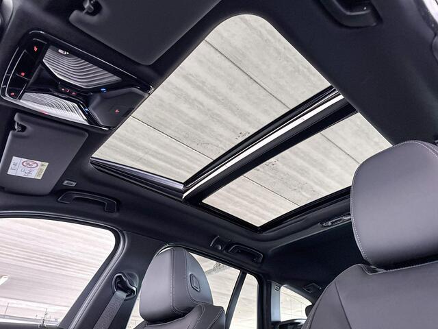 BMW 3-SERIE Touring 330e | Trekhaak met elektrisch wegklapbare kogel | Glazen panoramadak