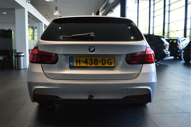 BMW 3-SERIE Touring 318i M Sport navi leer cruise trekhaak 18 inch !!