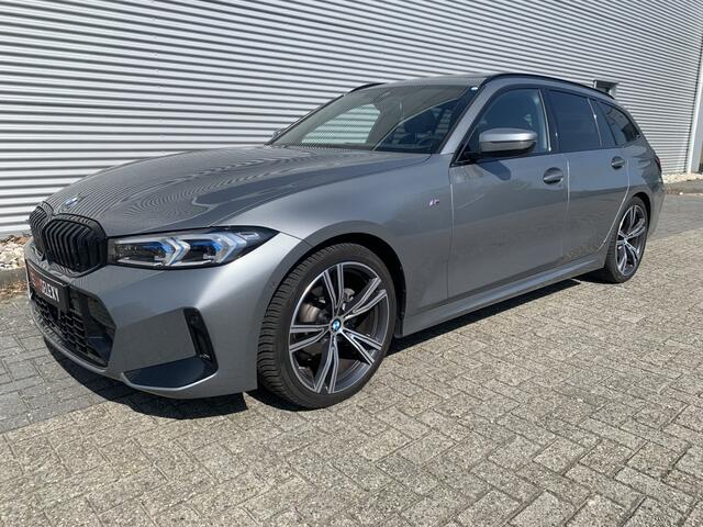 BMW 3-SERIE 318i M Sport / Panoramadak / Géén Afleverkosten