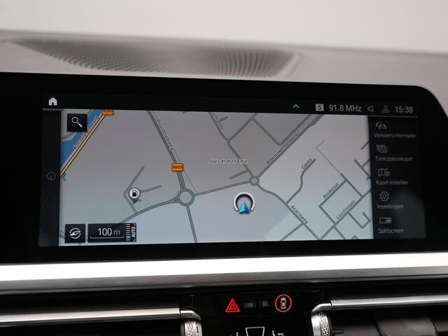 BMW 3-SERIE Touring 330e xDrive Sportline Plug-in Hybrid | PHEV | Carplay | 360 Camera | LED | Sporstoelen Half Leder | Harman/Kardon | Sfeerverlichting |
