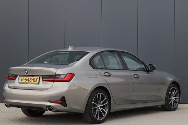 BMW 3-SERIE 320i Sport Line High Exe 1e eig Dealer OH