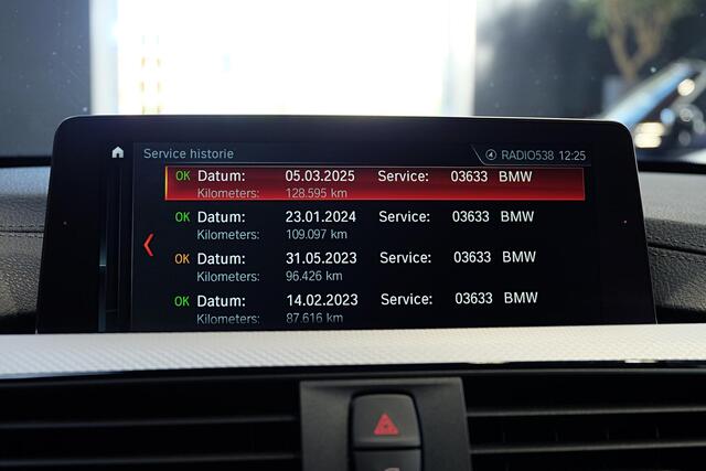 BMW 3-SERIE Touring 320i High Executive / M Sport / Dealeronderhouden / NL'se auto